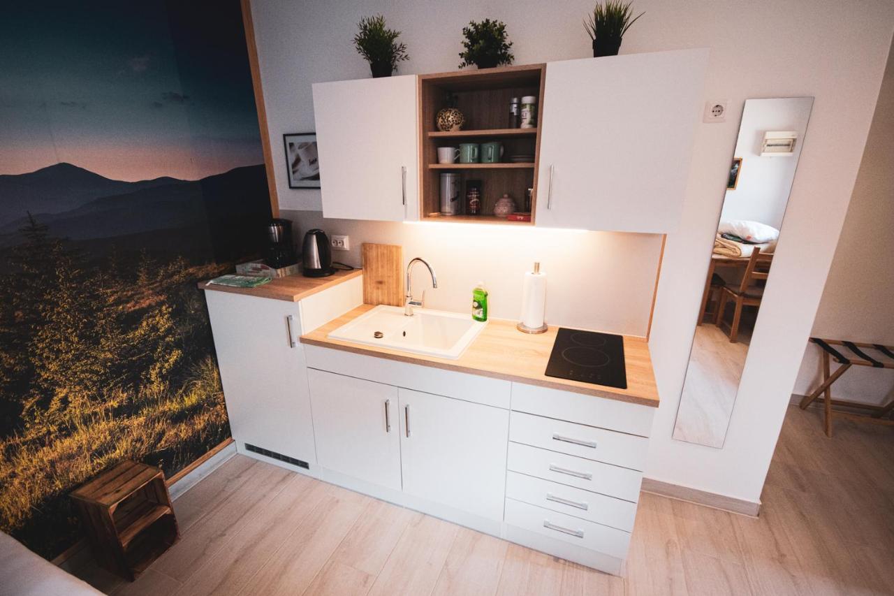 Northwest Studio Apartments Клагенфурт Екстериор снимка