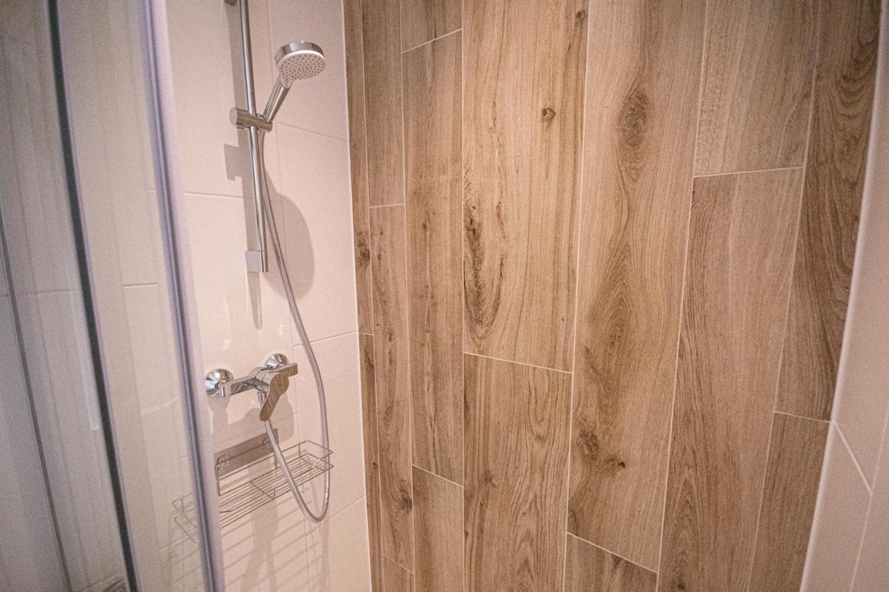 Northwest Studio Apartments Клагенфурт Екстериор снимка